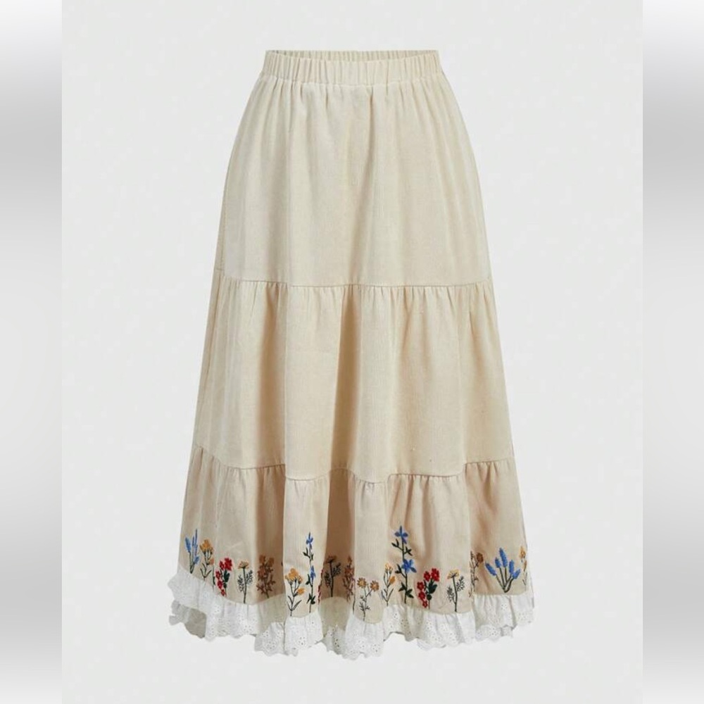 ROMWE Embroidered Floral Maxi Skirt in Cream Corduroy Size L (8-10)
